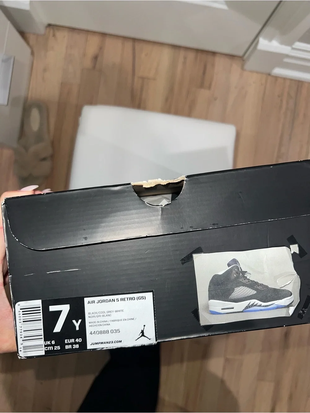 Oreo 5’s Jordan Men’s Black and White Basketball Sneakers
